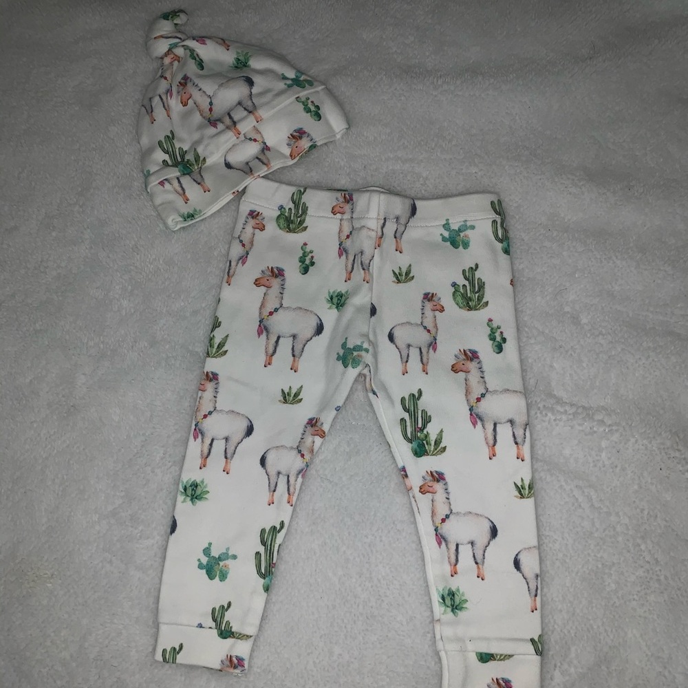 Alpaca leggings and hat